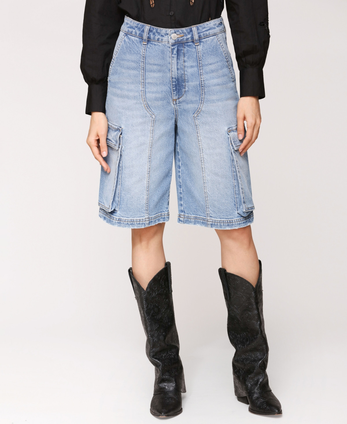 Avec Les Filles Women's Baggy Denim Cargo Shorts - Fender Wash | Macy's
