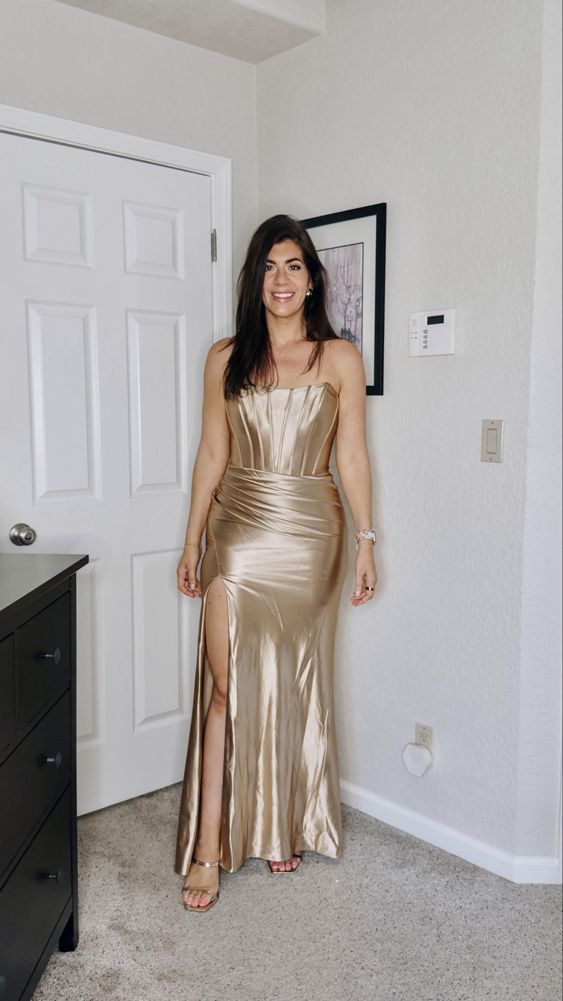 In an 8 metallic dress


#LTKMidsize #LTKWedding #LTKTall
