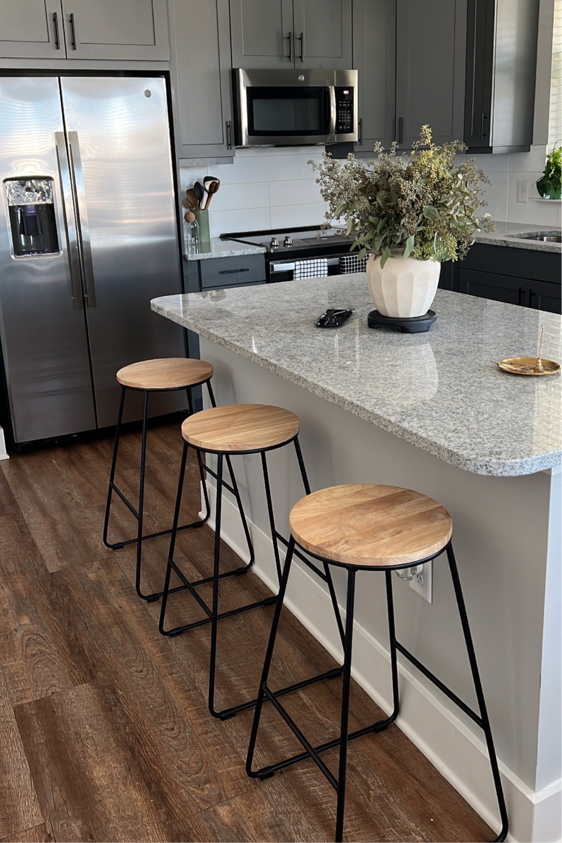 The perfect minimalist bar stools 

#LTKhome