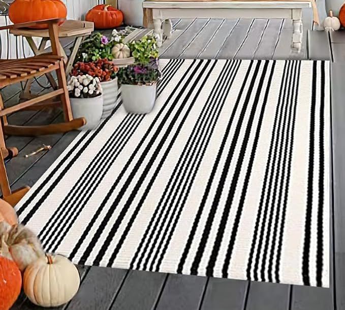 BUAGETUP Black and White Striped Outdoor Patio Rug 4' x 6',Hand Woven Cotton Patio Rug Front Porc... | Amazon (US)