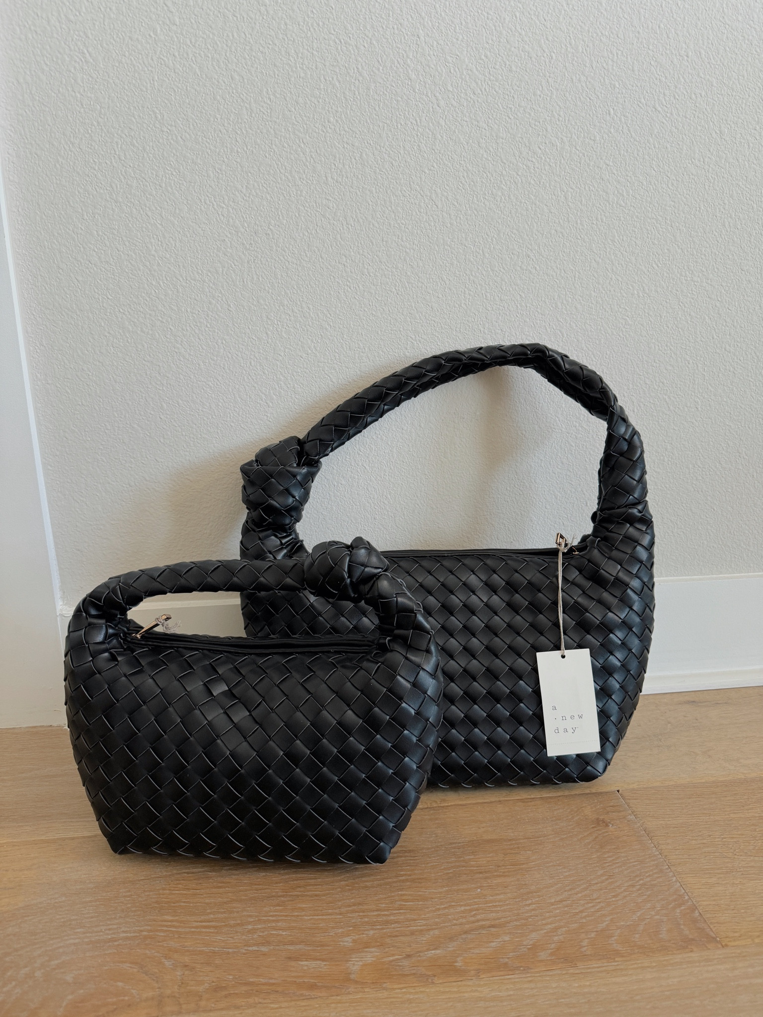 New bags at Target. Love that the mini size comes in 3 other colors!

#LTKFindsUnder50 #LTKStyleTip #LTKItBag