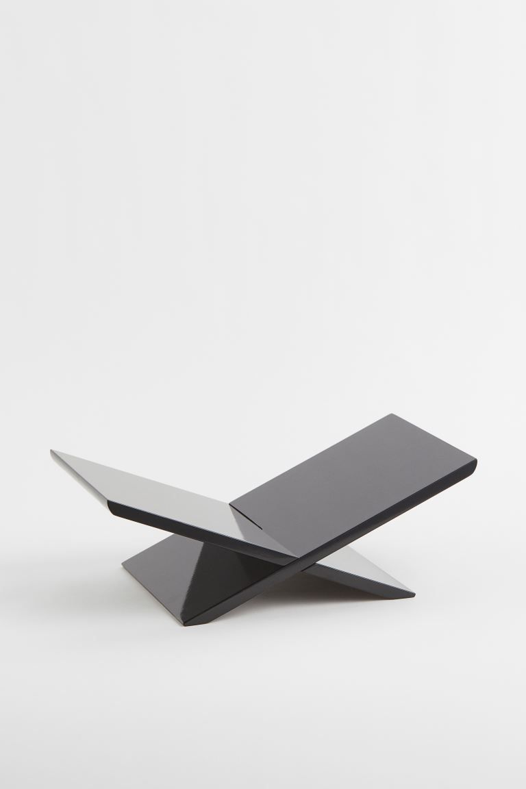 Discreet, classic book stand in lacquered medium-density fiberboard. Use to display your favorite... | H&M (US + CA)