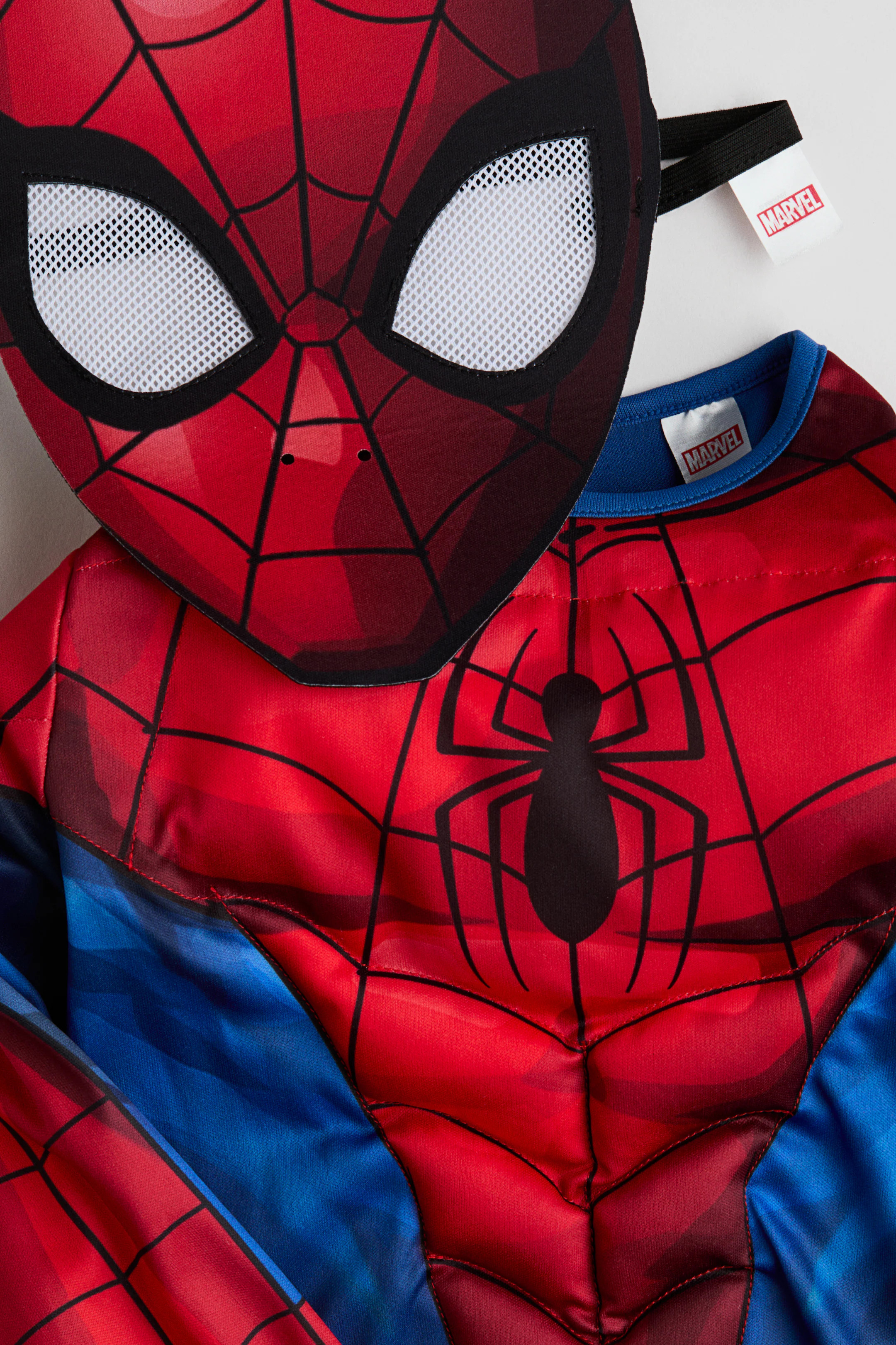 Costume | H&M (US + CA)