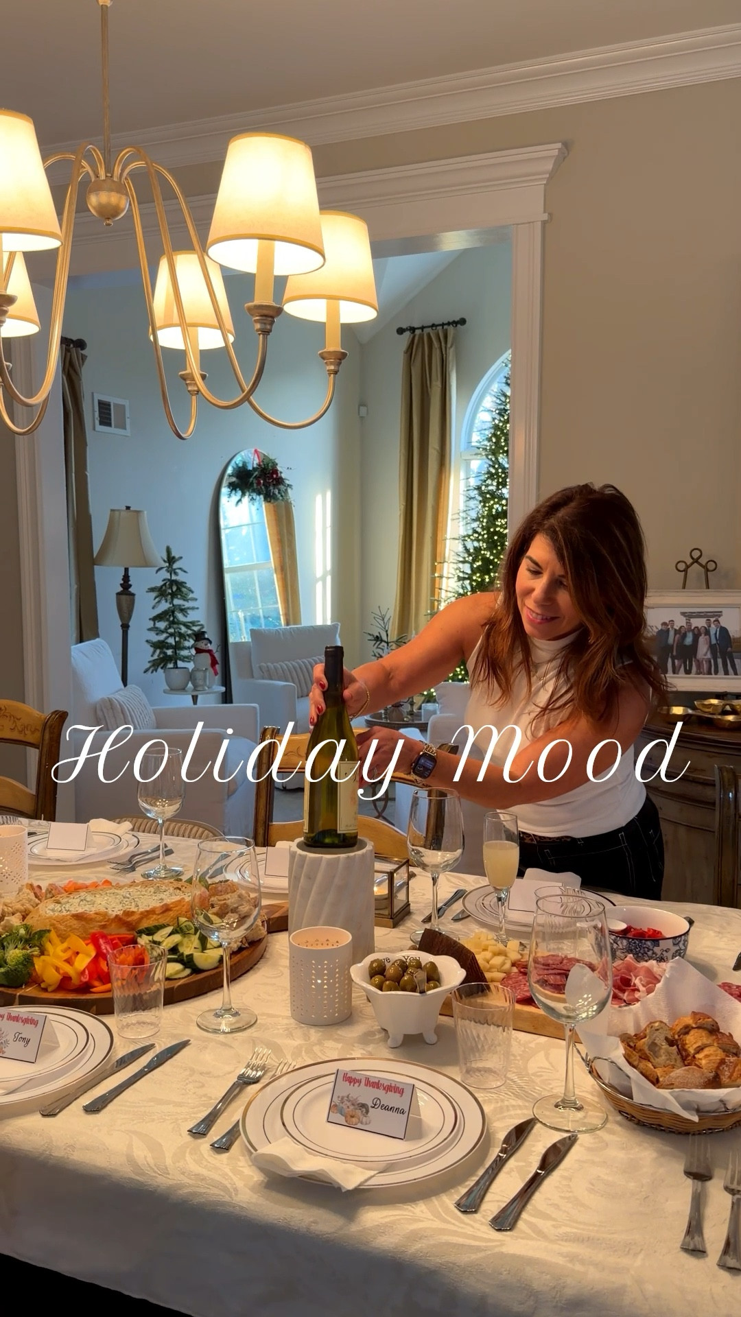 We’re in full holiday mood over here! 




Thanksgiving Table
Holiday Tree
Christmas Tree
Twinkling Tree
Arched Mirror 
Mud Pie Olive Serving Bowl
Large Wood Board

#LTKHoliday #LTKSeasonal #LTKHome