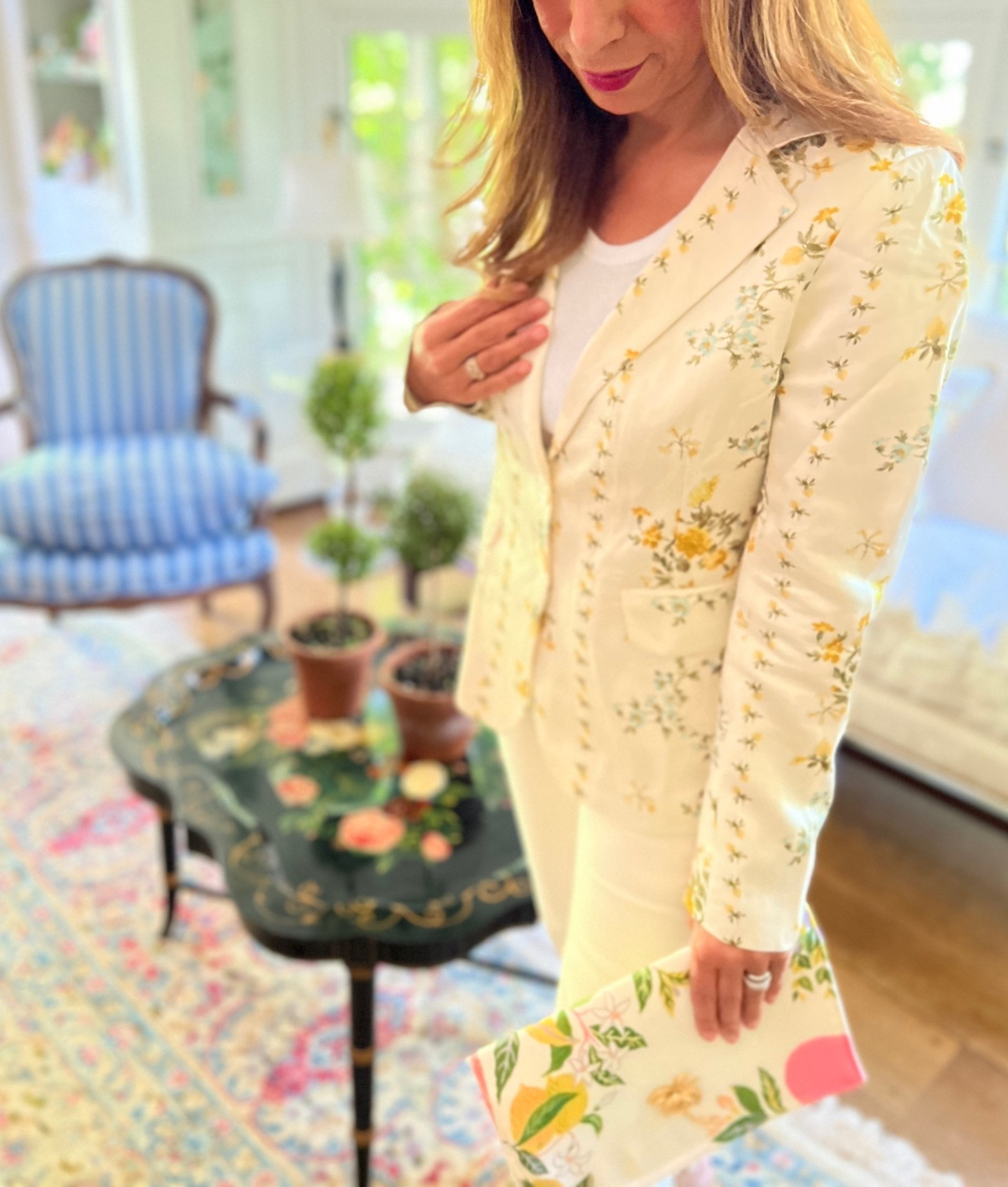 Love when I’m introduced to a new clothing brand. I first saw @lovethelabelnyc clothes in a boutique in Charleston. Love the Label has the prettiest feminine pieces ~ beautiful prints, gorgeous details, and styles that feel effortlessly chic. I have many fall pieces linked that I’m loving! 

#lovethelabel #lovethelabelnyc 
#ad