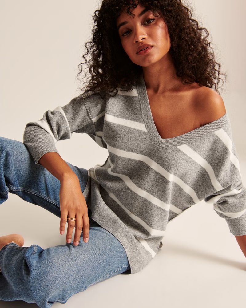 Women's LuxeLoft Oversized Legging-Friendly V-Neck Sweater | Women's Tops | Abercrombie.com | Abercrombie & Fitch (US)
