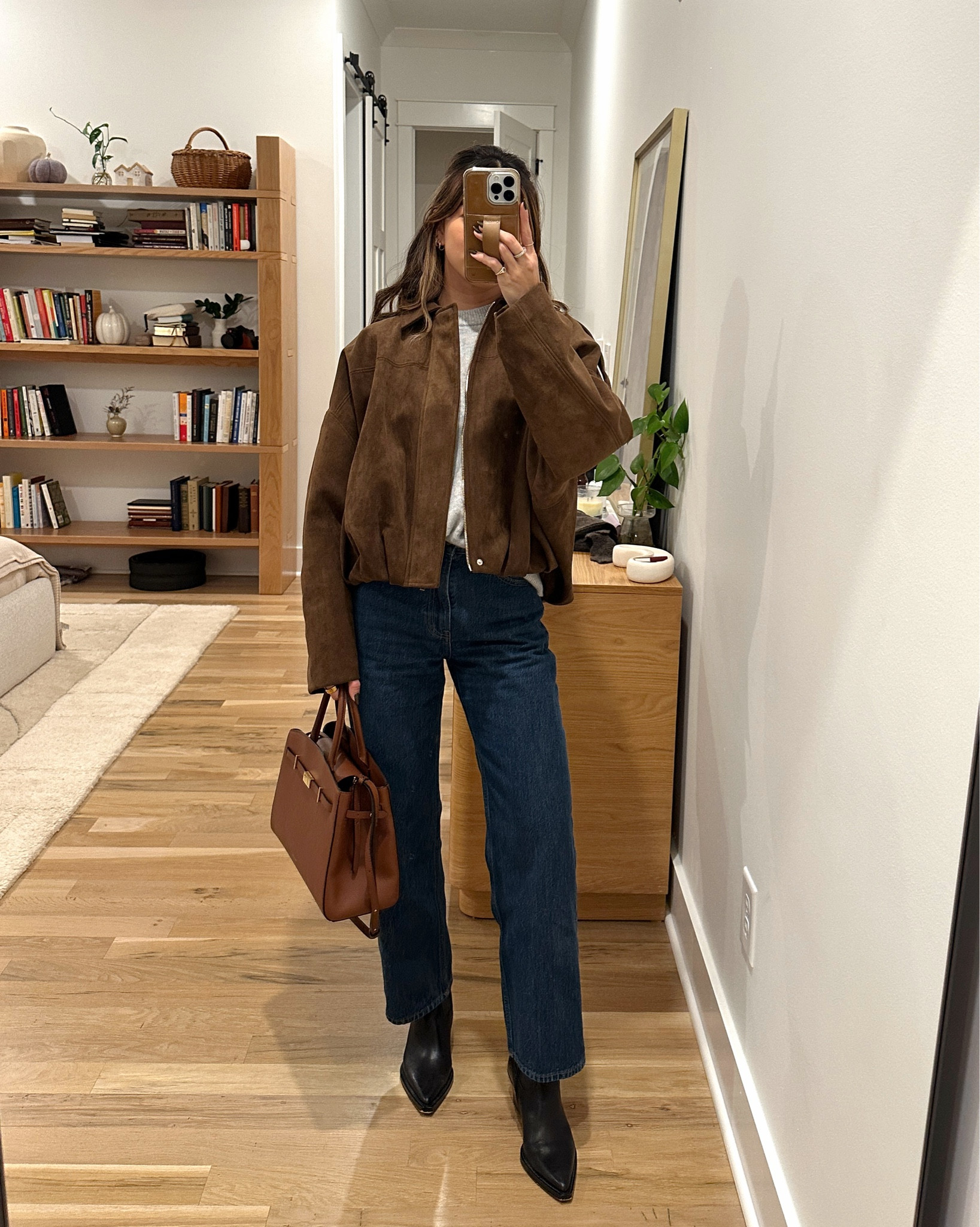 Restock alert!! 🚨 some of my favorite pieces have just been restocked! All of these sold out so quickly so I’m so excited that they’re all available again!

Viral faux suede Zara jacket Small,
Loose Jeans size 23 extra short dark wash,
Aritzia sweater XS, 
Leather boots true to size, 
Sézane jacket XS or size 2,
Chocolate brown fleece Small,
Relaxed jeans 23 extra short medium marble

#LTKSeasonal #LTKPetite #LTKGiftGuide