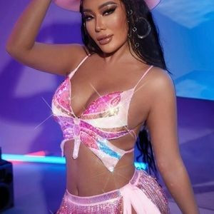 Butterfly sequin top | Poshmark