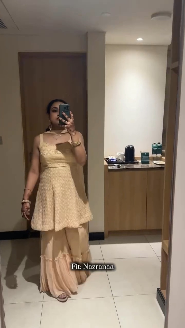Chennai wedding part 2- Baraat & Sangeet for M&R 🎉

Outfit: @nazranaanj 
Makeup: @milkmakeup @makeupbymario @kulfi.beauty @charlottetilbury @nyxcosmetics @kaybykatrina @mangopeoplecosmetics 
Hair: @wavytalkofficial 
Jewelry: @kushalsfashionjewellery 
Perfume: @jomalonelondon 
Group choreo: @alankritaco @purva95 @sonunigamofficial ❤️

#san #grwm #dance #contentcreator #travel