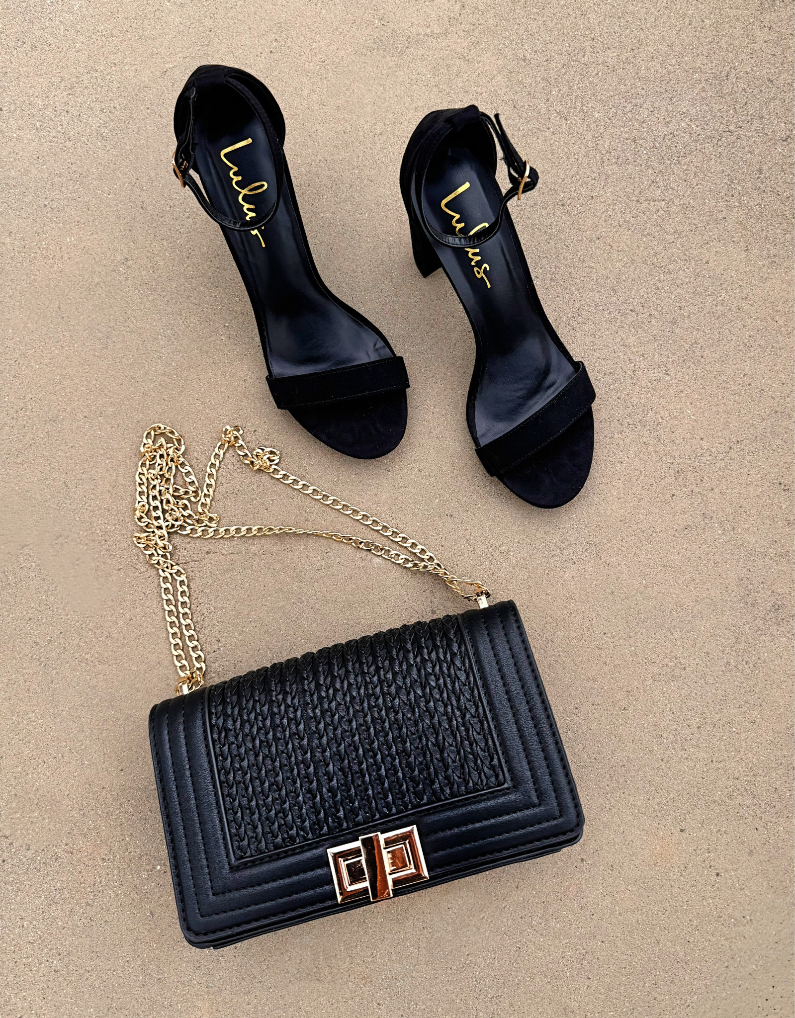 The perfect accessories for a night out! ✨

The heels are true to size and very comfortable. 



#LTKWorkwear #LTKFindsUnder50 #LTKStyleTip