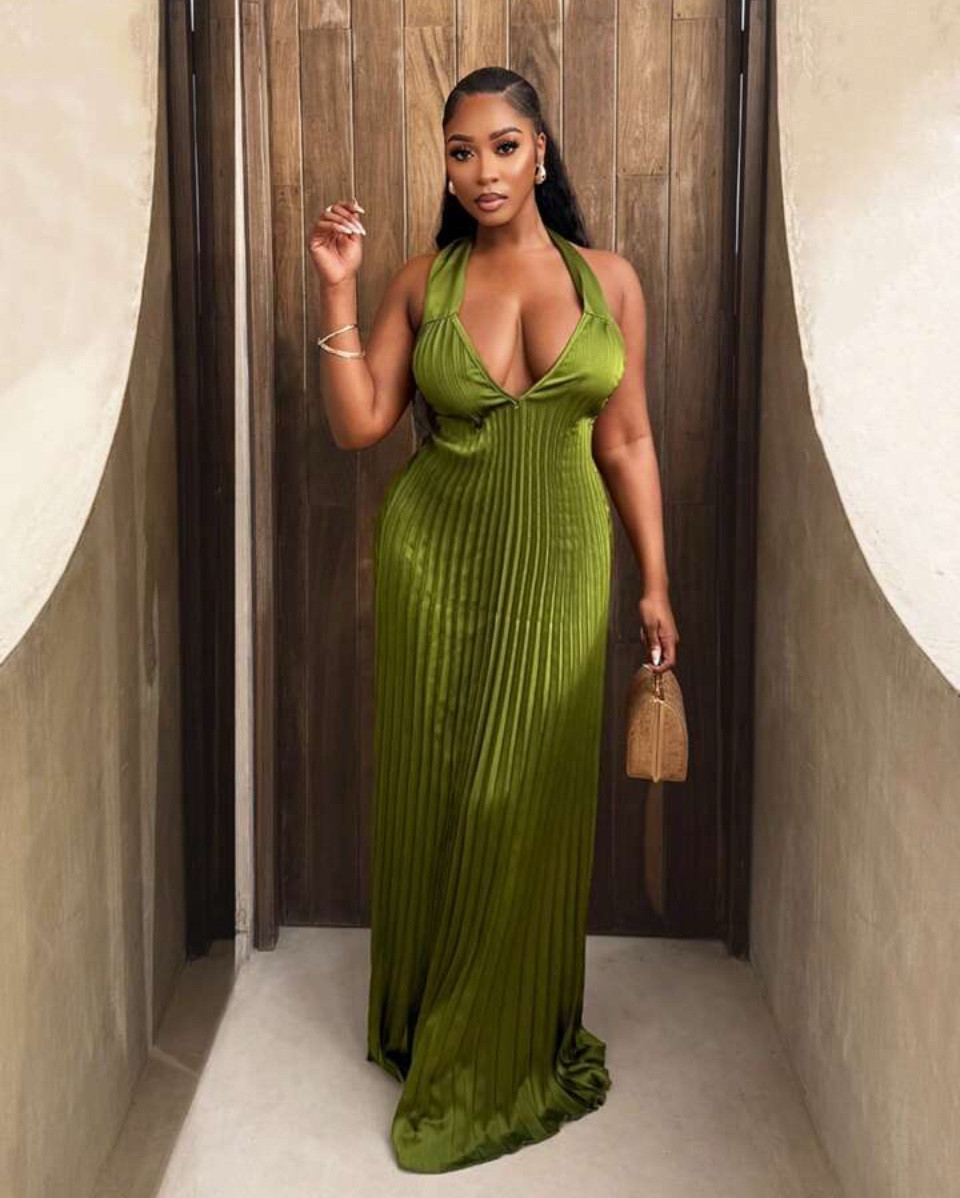 Bringing Sexy Back Dress ✨

#LTKFindsUnder50 #LTKFindsUnder100 #LTKTravel