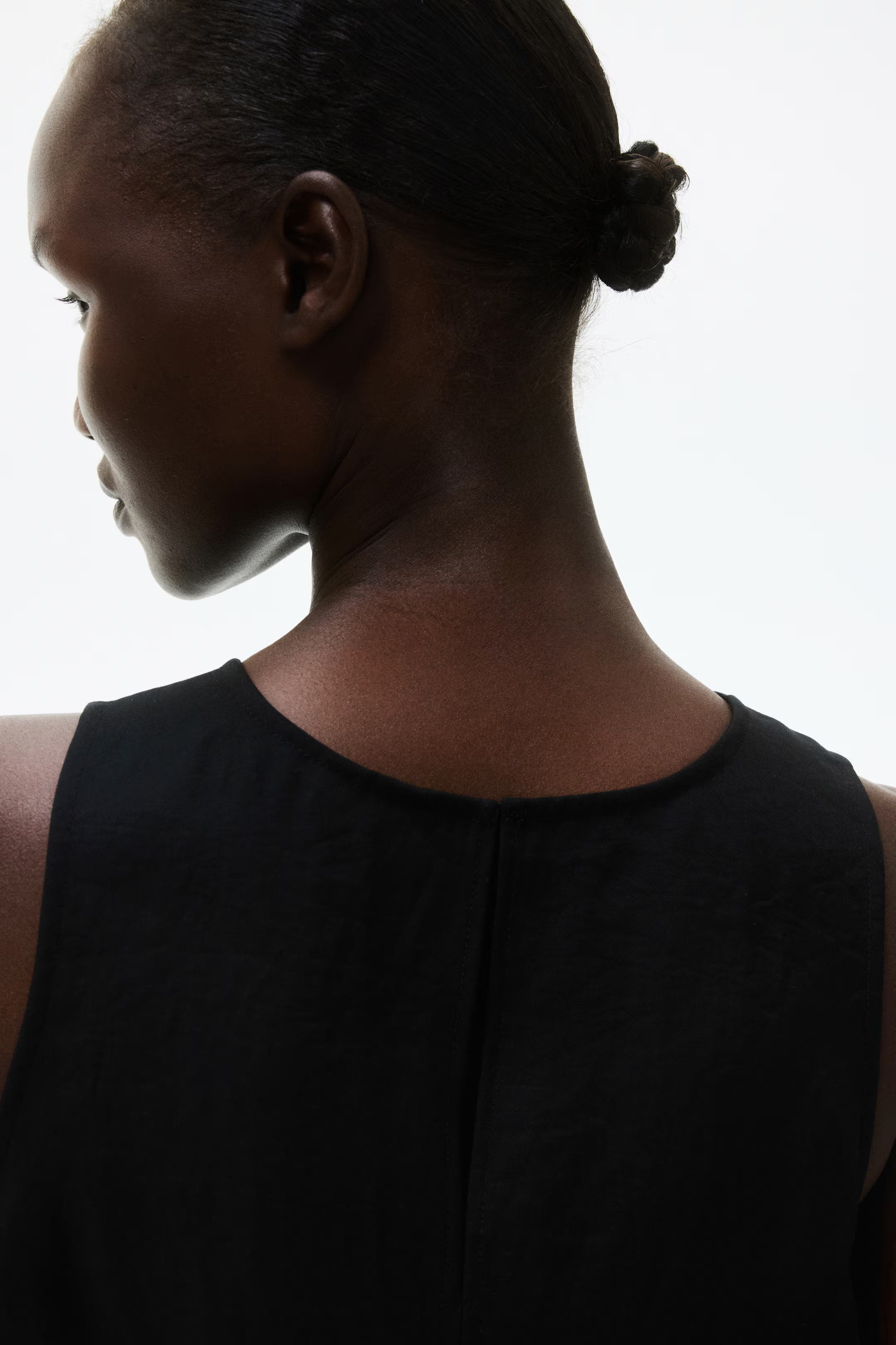 Shift dress | H&M (UK, MY, IN, SG, PH, TW, HK)