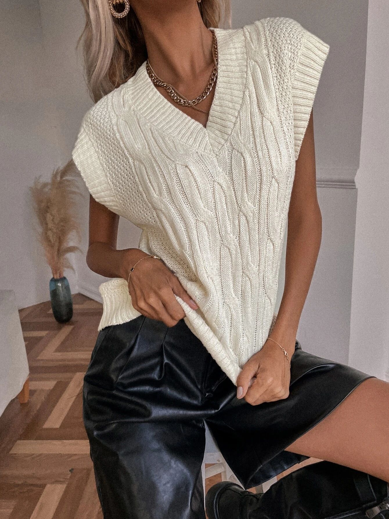 Cable Knit V-neck Sweater Vest | SHEIN