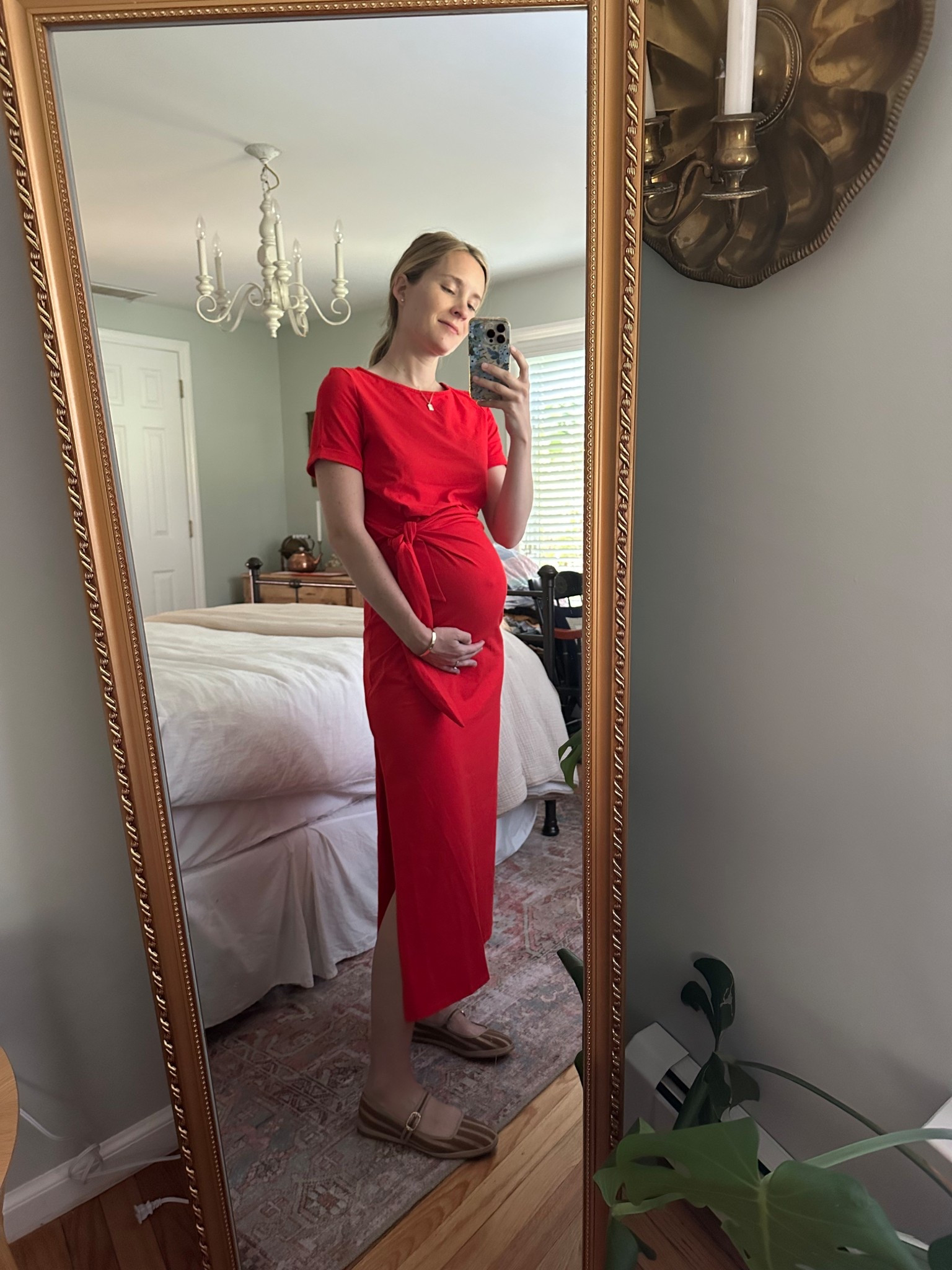 THE most flattering dress I’ve ever put on 🤌🏻 it is form-fitting but doesn’t hug you weirdly! It would be such a good work dress too. Fits true to size! 

#LTKBump #LTKSeasonal #LTKWorkwear