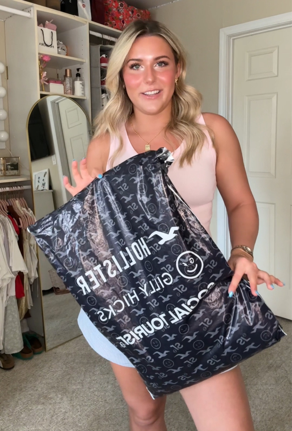 Hollister summer faves☀️🌸🫶🏻

#LTKU #LTKFindsUnder50 #LTKStyleTip