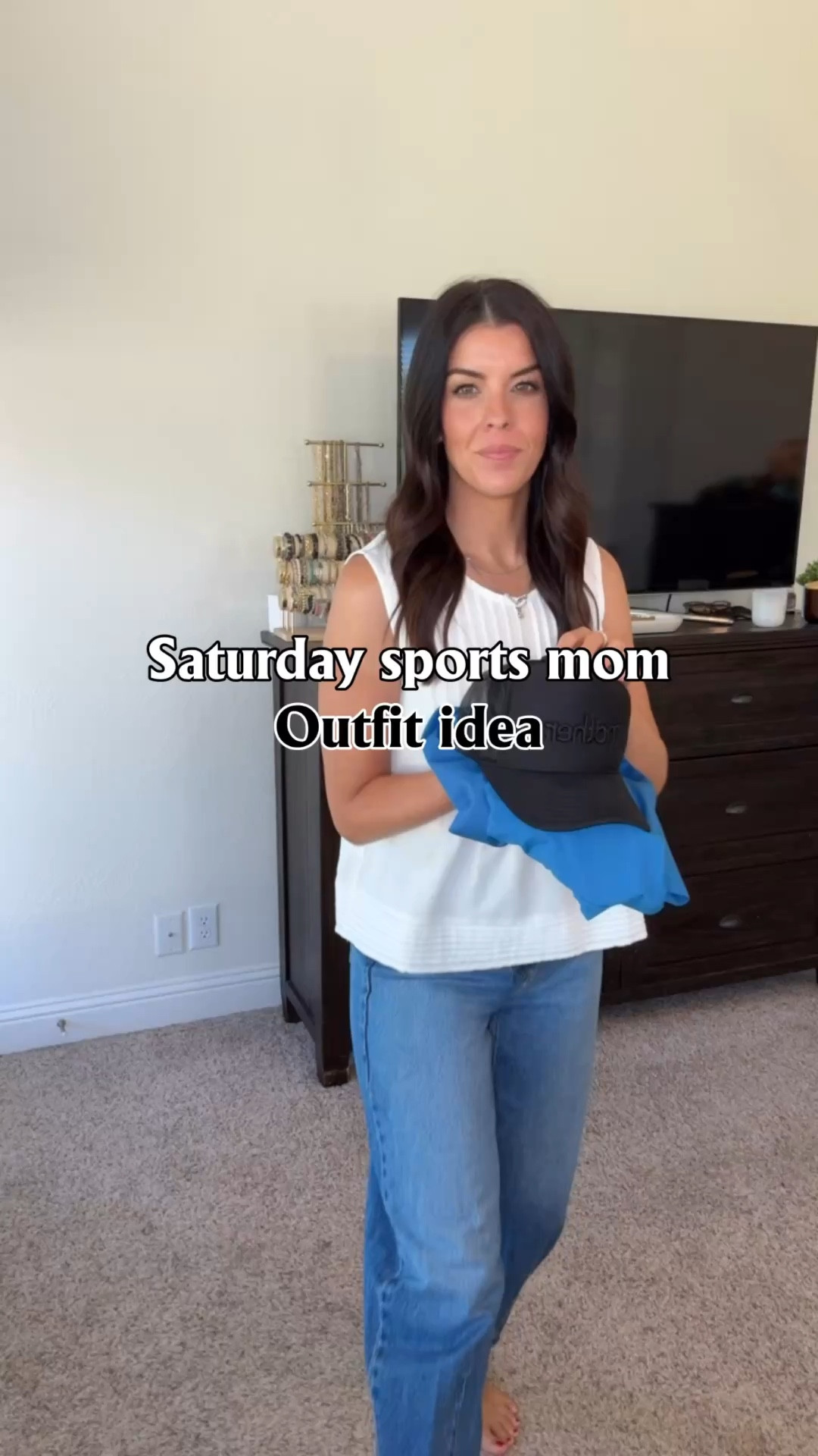 Saturday sports mom outfit idea!! 

#LTKmomlife #LTKootd #LTKgrwm