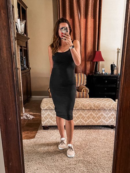 5’9” • Size small • Size 27 

This dress is fantastic!  The material is very supportive but stretchy.  Built in bra.  I’m wearing a size small. 

#LTKstyletip #LTKfitness #LTKover40