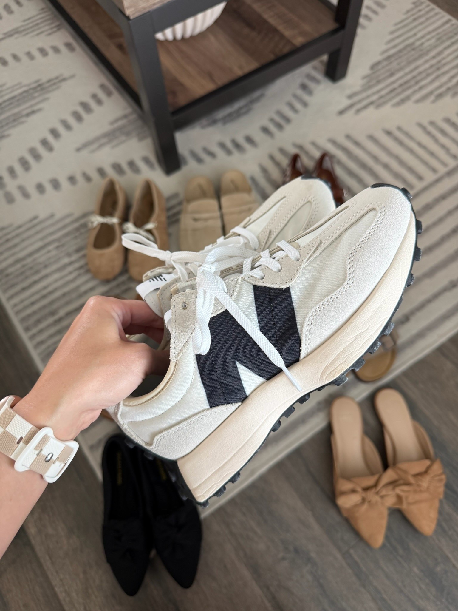 Fall shoe haul must include tennis shoes for those cool morning walks. Love @Newbalance.

//
Tennis shoes 
New Balance 
Sneakers

#LTKdayinmylife #LTKfitnessgoals #LTKmorningroutine