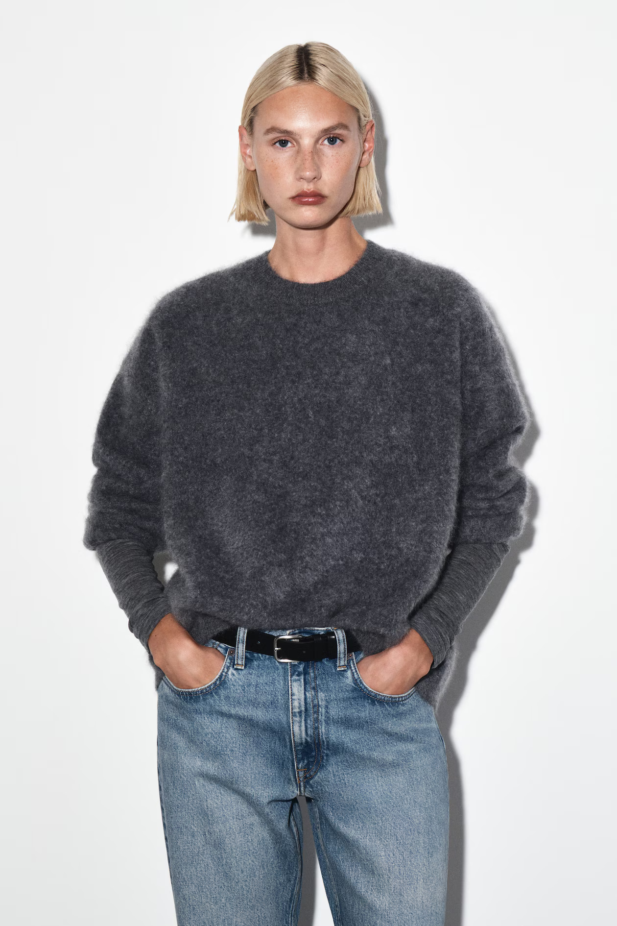 BRUSHED-CASHMERE CREW-NECK JUMPER - DARK GRAY | COS | COS (EU)
