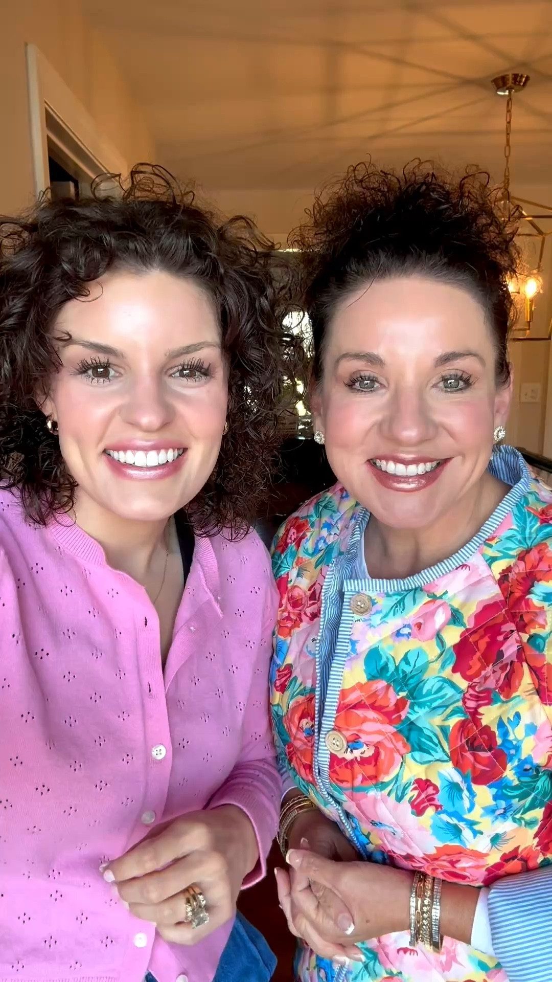 Your all-gray home feels cold… here’s how to fix it.

Adding beige is the easiest way to warm up your space and make it feel cozy and elevated.
	1.	Paint + Wallpaper
Swap cool gray walls for a warm greige or soft beige, or add a subtle neutral wallpaper for depth and texture.
	2.	Fabrics + Textiles
Layer in beige throw pillows, blankets, curtains, and rugs using linen, cotton, and woven textures.
	3.	Artwork
Choose wall art with warm neutrals like cream, beige, and soft brown to tie everything together.

A simple balance of gray + beige creates a timeless, warm, and welcoming home.

#homedecor #interiordesign #neutraldecor #beigehome #greige #warmandcozy #decoratingtips #livingroomdecor #bedroomdecor #homeinspiration

#LTKHome