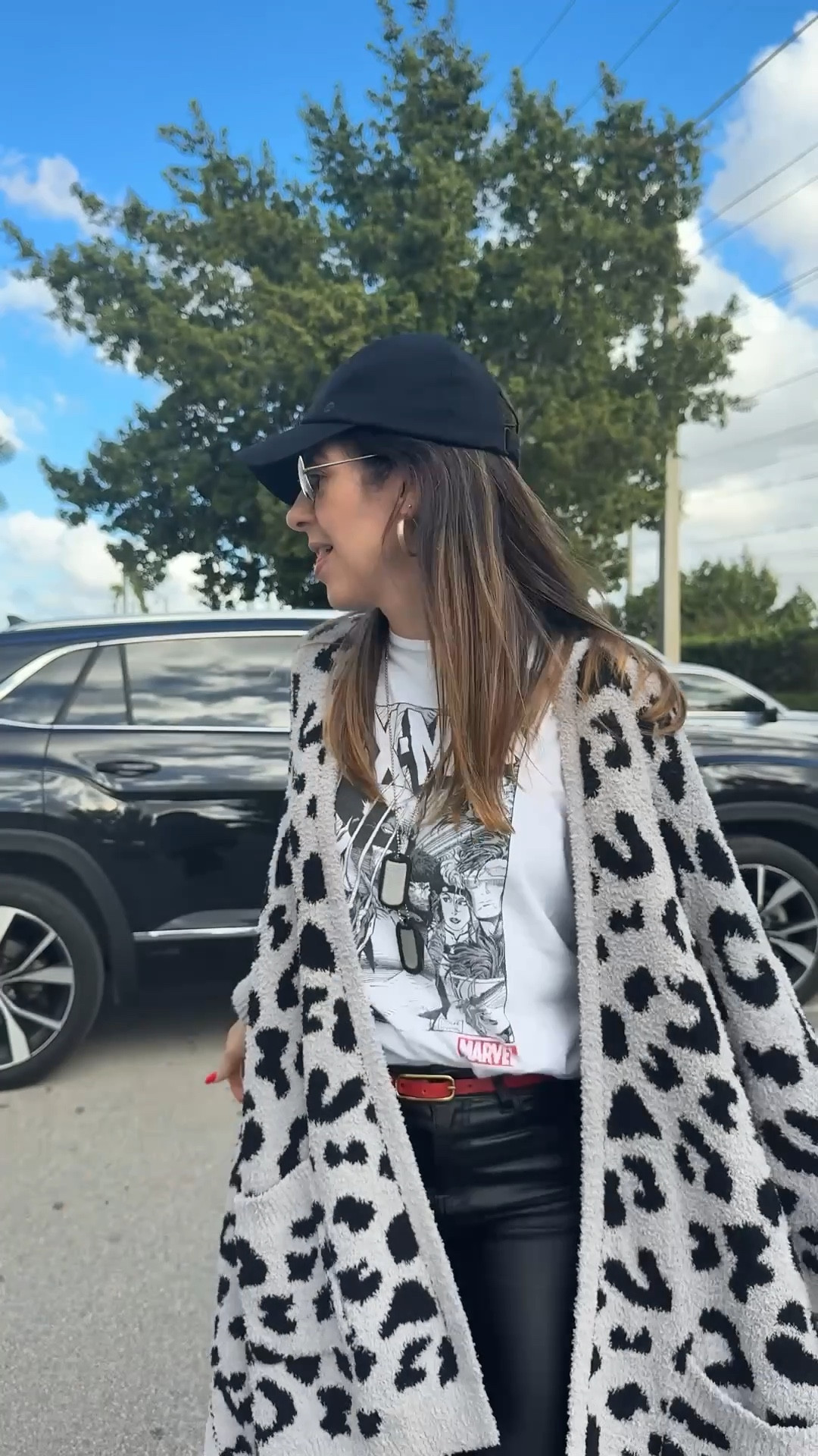 Chill hoy… cozy, stylish and free!! 🪽