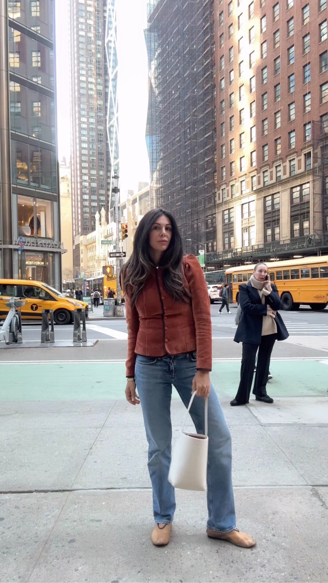 Low rise jeans! Yay or nay?!? I honestly can't believe how much mire comfortable they are than my high rise mom jeans! 

#LTKgrwm #LTKdayinmylife #LTKootd