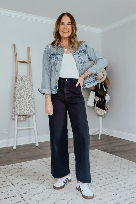 🎉The viral @targetstyle jeans are back on sale and now come in blue denim! I’d recommend staying TTS.


Target haul, target outfit, spring outfit ideas, wide leg crop pants, target fashion, business casual outfit, over 40 fashion, inclusive sizing, affordable fashion, wide leg jeans, target try in, timeless style



#LTKStyleTip #LTKSaleAlert #LTKOver40
