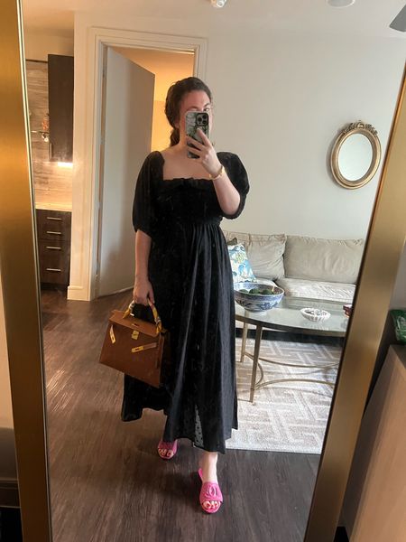 Date night look / black midi dress / Hermes Kelly / DG logo slides