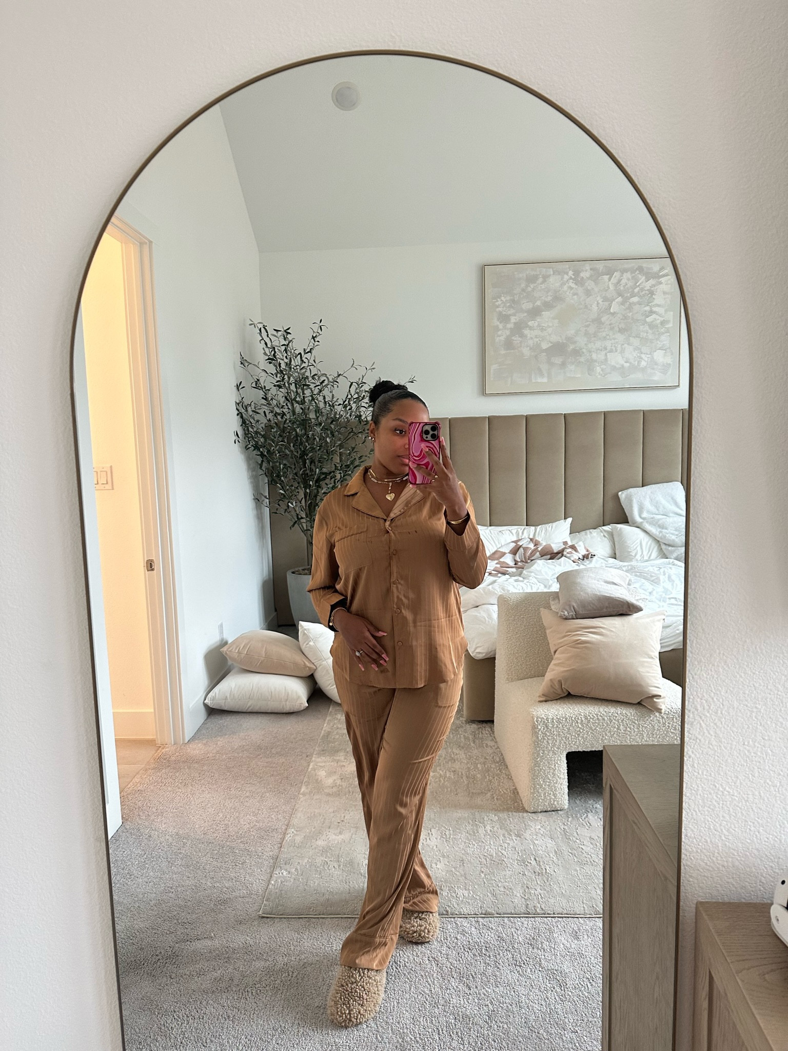 I love this brown PJ set 🤎 The comfiest set ever! 

#LTKstyletip #LTKfindsunder100