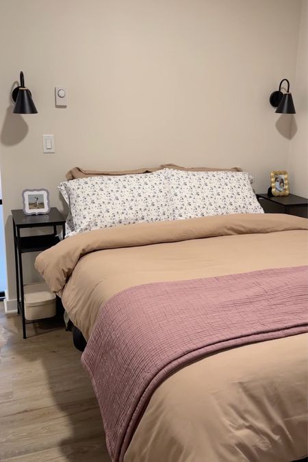 Here’s a super budget friendly revamp of our tiny apartment bedroom 🛏️💰🫶

#LTKfindsunder50 #LTKfindsunder100 #LTKhome