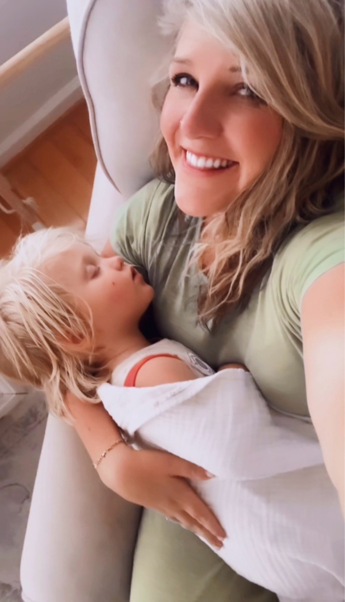 Snuggle o’ clock 🥰🥰🥰