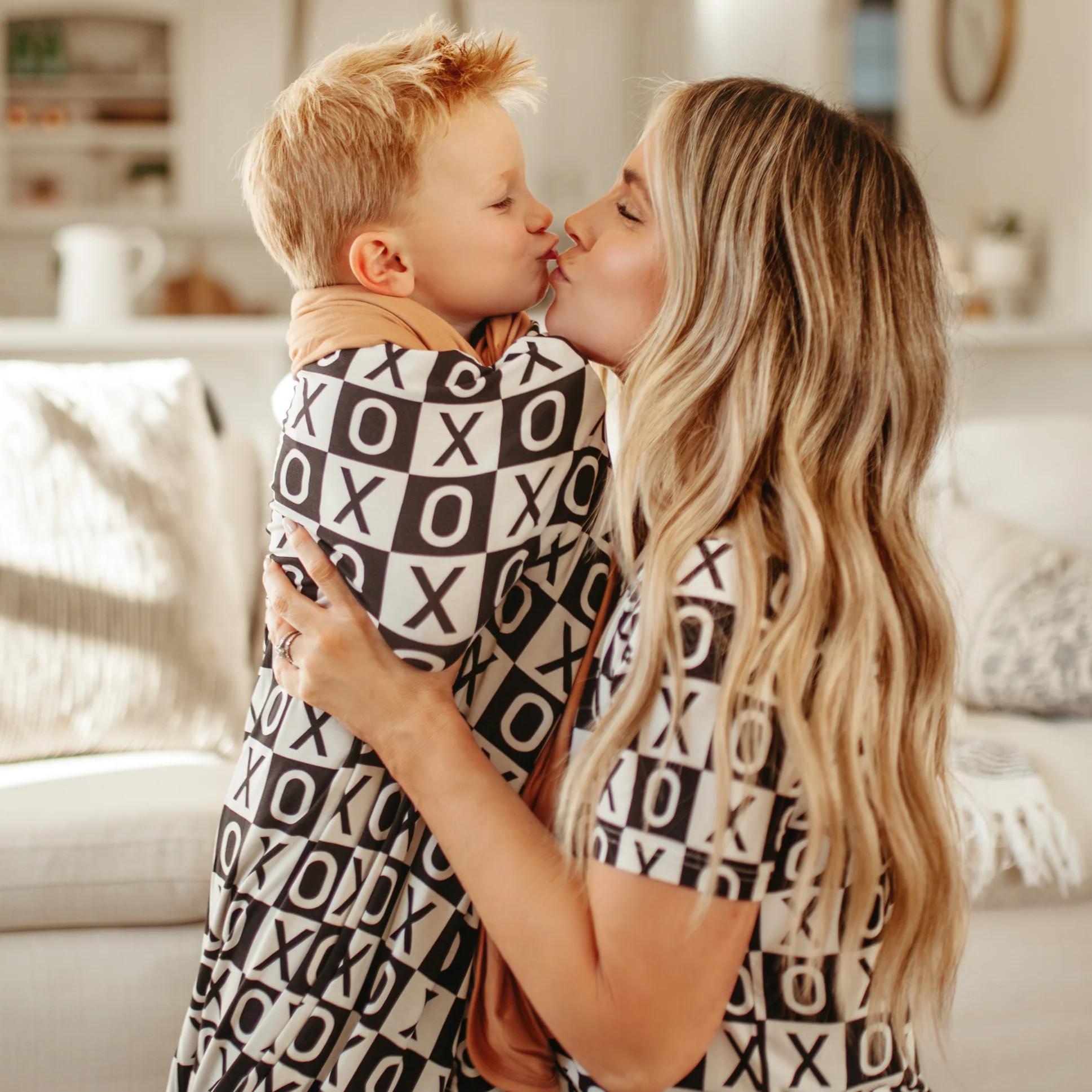 xoxo bamboo blanket - britt horton x joss + j | Joss and J