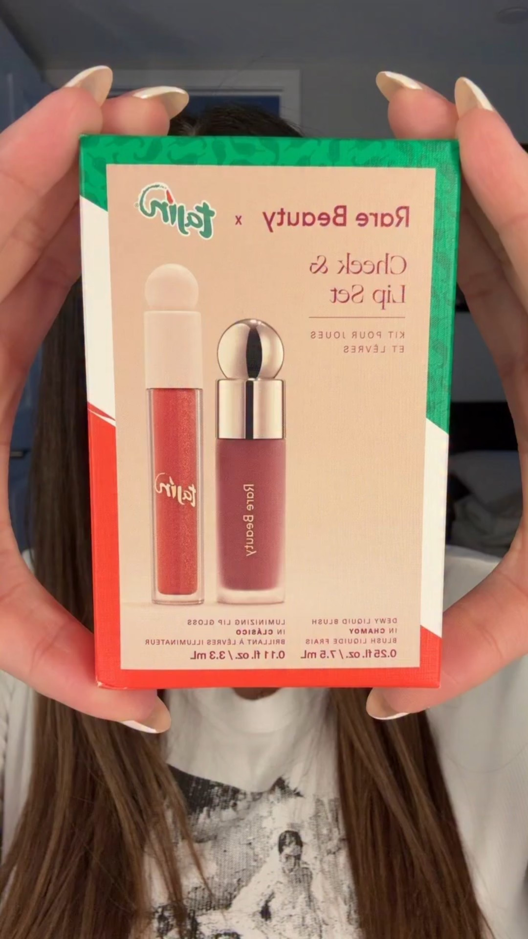 Bringing the heat with this chile pepper look!🌶️🥵
@rarebeauty x @tajinusa
soft pinch liquid blush in shade ‘chamoy’
positive light luminizing lip gloss in shade ‘clásico’ 

kind words lip liner in shade ‘fun’ (not included in set)

@sephoracanada @sephora
#makeup #blush #lipcombo #grwm #beauty #beautycontent #contentcreator #ugc #ugcreator #ugccontent #rarebeauty #tajin #makeuplooks #autumn #fall