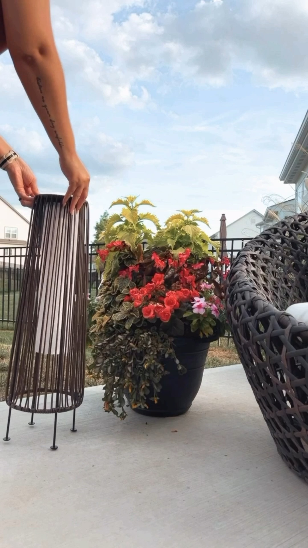 These solar light lamps will give your patio the upgrade it needs — especially at night!!

Outdoor Finds | Patio Finds | Solar Lights | Summer Finds | Amazon Finds

#LTKHome #LTKSeasonal