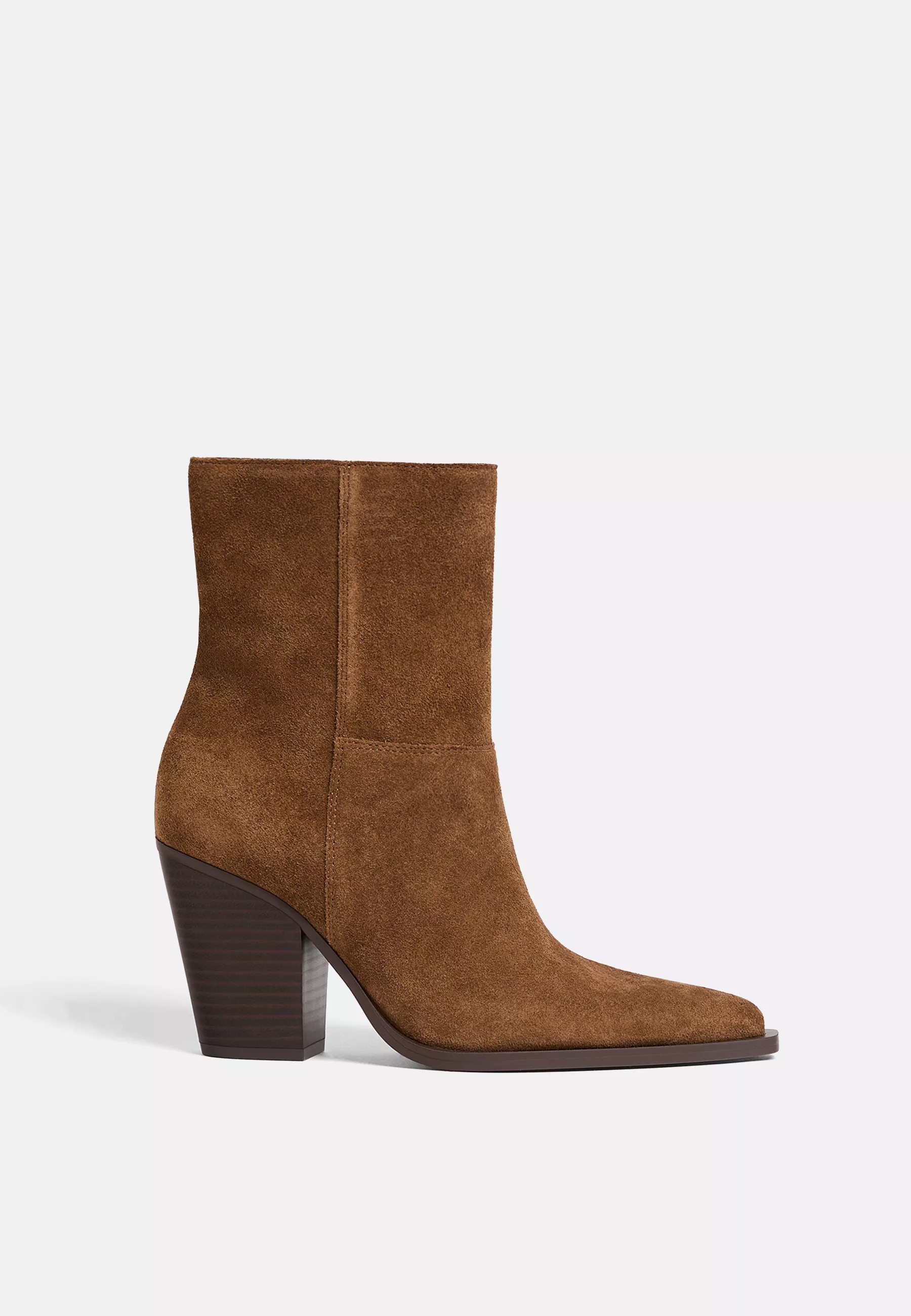 Bottines cowboy en cuir - Cuir femme | Stradivarius France | Stradivarius (FR)