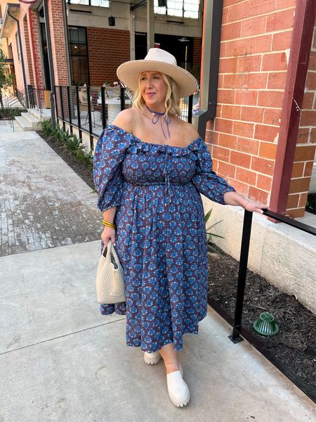 Happy Sunday, friends! Threw on this easy dress for dinner down at Mezquite last night at the new Pullman Market 💙

I’m wearing a large FYI!



#LTKPlusSize #LTKStyleTip #LTKSeasonal