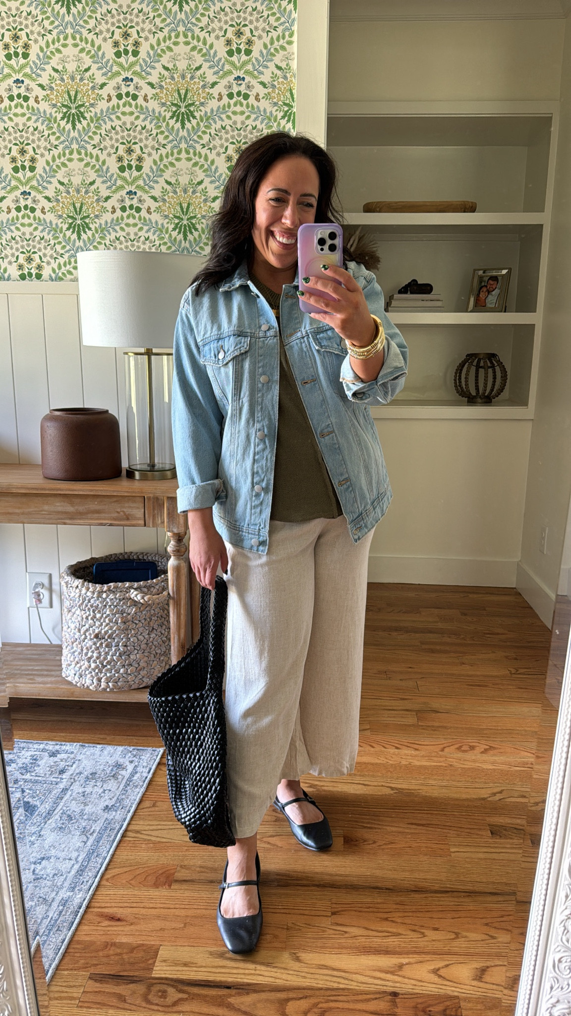 Midsize capsule wardrobe outfit 🤍


Teacher outfit, Workwear outfit, office outfit, Amazon skirt, Amazon fashion, Linen pants, old navy, closet staples, button front cardigan, satin skirt, baggy jeans, olive denim, white button up, denim jacket, sweater top

#LTKStyleTip #LTKFindsUnder100 #LTKMidsize