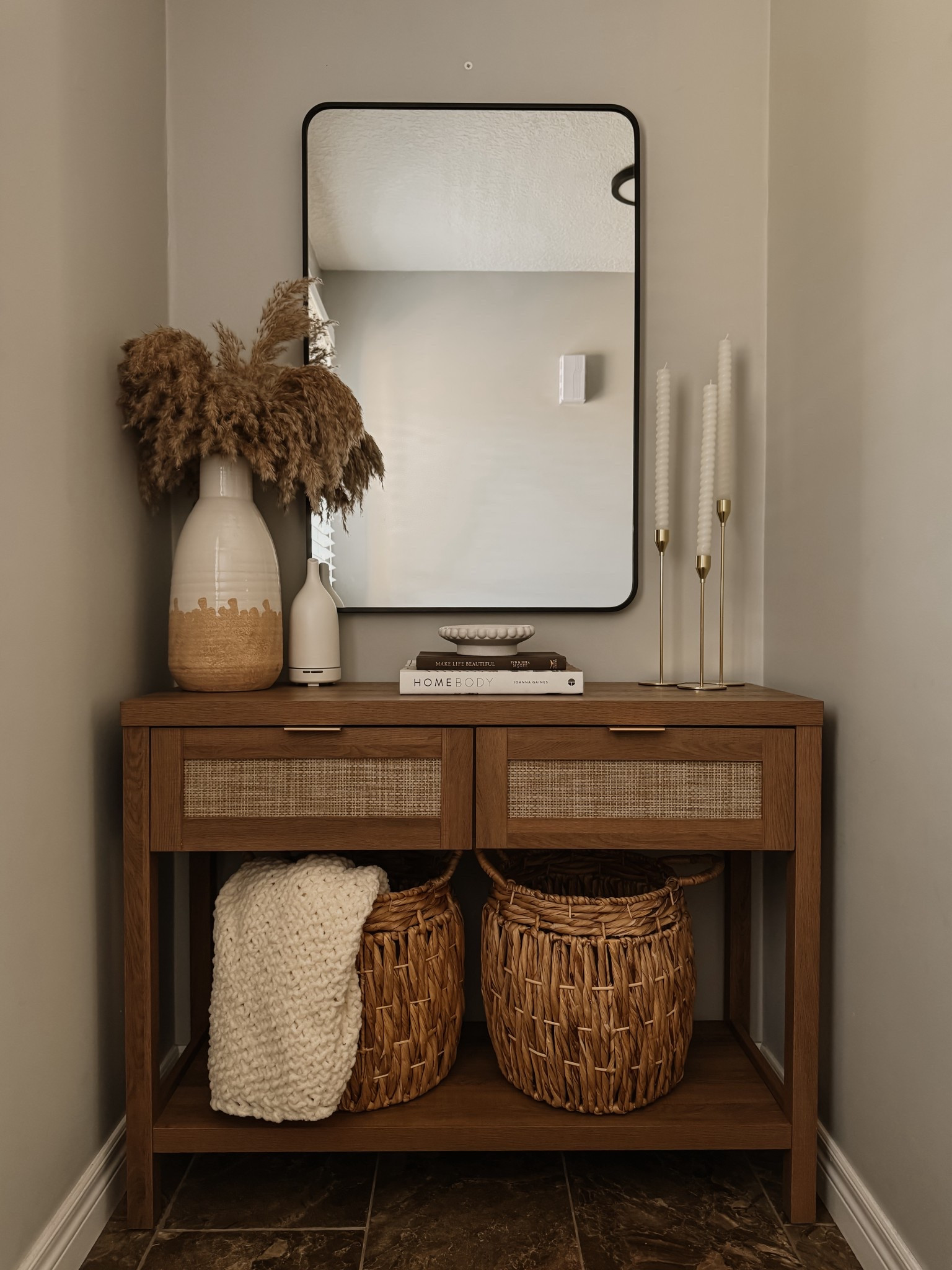 Obsessed with the front entry console table

#LTKhome #LTKcanada #LTKsale