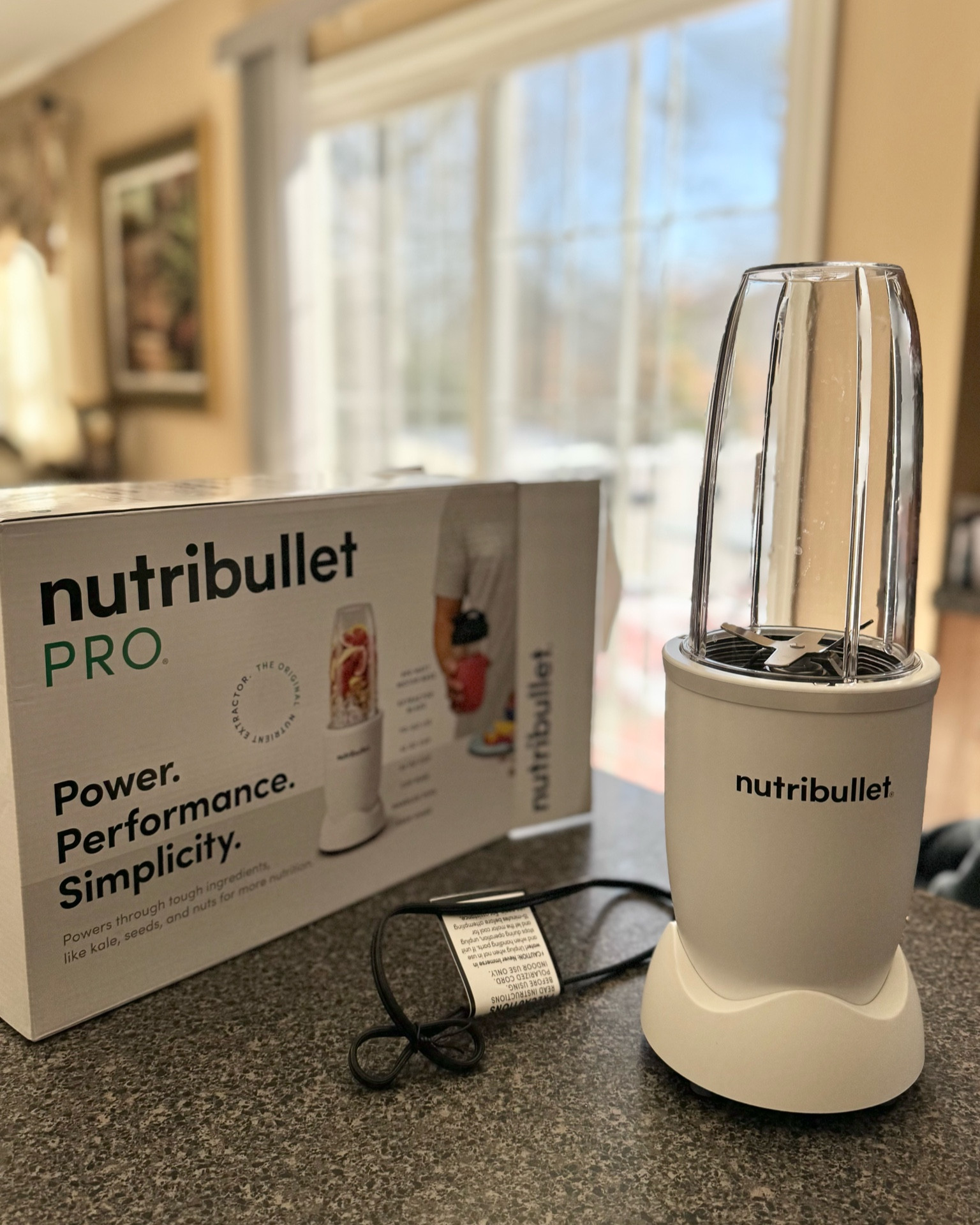 ON SALE! Nutribullet Pro in Matte White at Target!

Neutral kitchen appliances, aesthetic kitchen, white blender, beige kitchen appliances, neutral home style

#LTKHome #LTKSaleAlert #LTKFamily