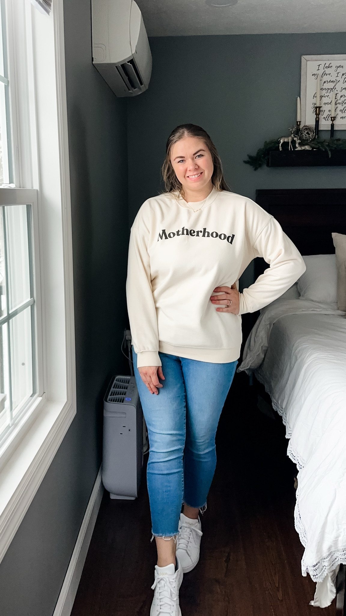 Cozy outfit of the day ✨

Mom | Motherhood | Cozy | Casual | Crewneck | Denim | Adidas | OOTD | Mom OOTD 

#LTKStyleTip #LTKFindsUnder50 #LTKShoeCrush