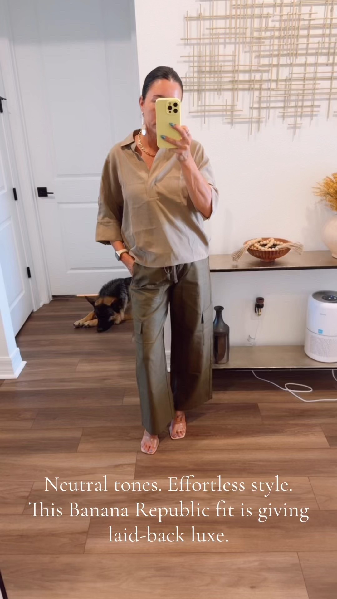 Effortless neutral style from Banana Republic—this oversized popover top + wide leg drawstring pant combo is an easy yes. Linking everything on my LTK 💫

#BananaRepublic #NeutralStyle #OOTD #LTKfashion #LTKspringstyle #LTKfinds
#LTKsummerstyle


#LTKFindsUnder100 #LTKWorkwear #LTKSummerEdit