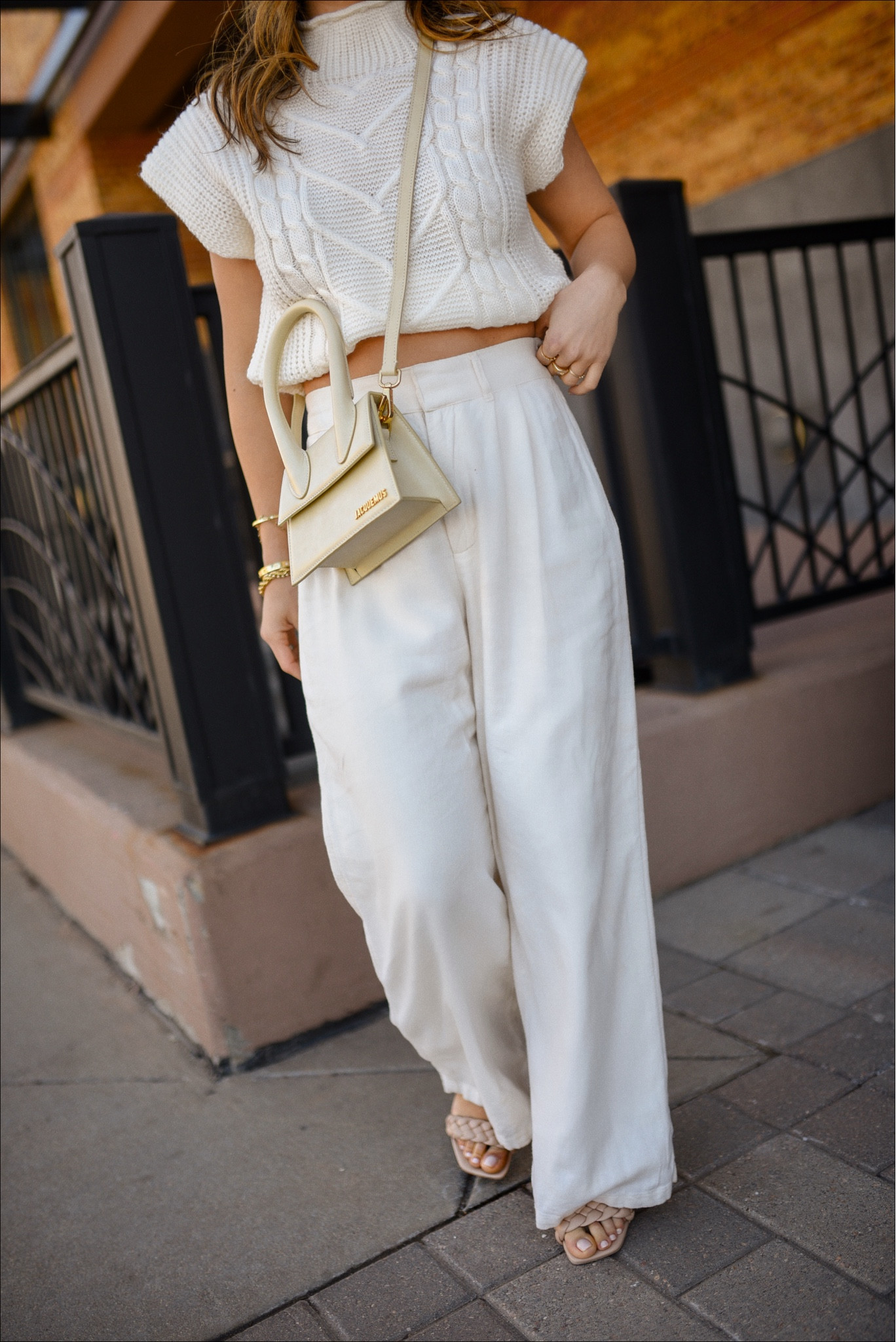 Take 20% off my Favorite Abercrombie linen trousers!!!


#LTKSaleAlert #LTKFindsUnder100 #LTKStyleTip