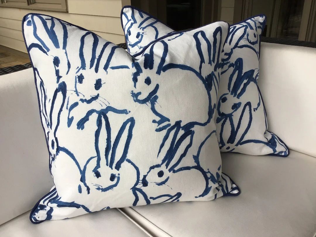Groundworks for Lee Jofa -Hunt Slonem "Bunny Hutch" in navy and white-with Navy cord-pillow cover | Etsy (US)