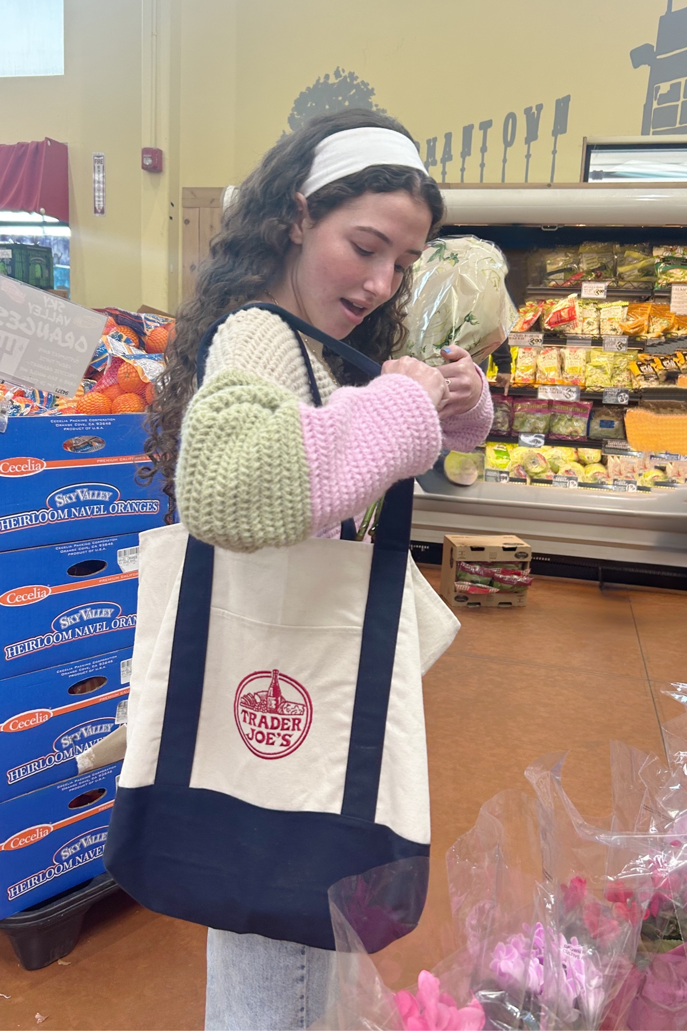 trader joe’s bag💓🌸

#LTKFindsUnder50 #LTKMostLoved #LTKItBag