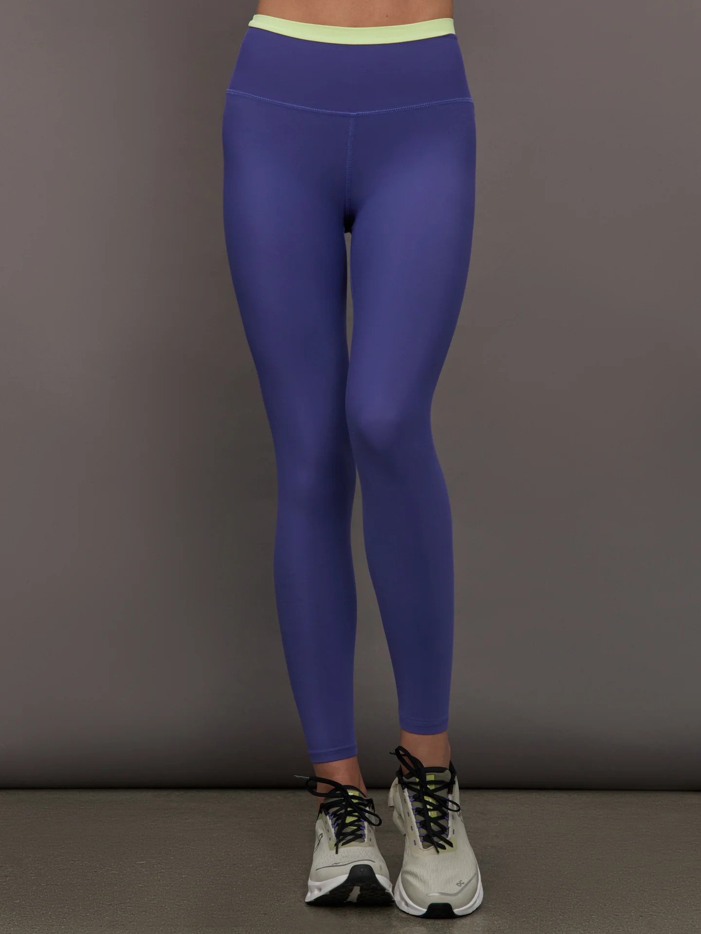 Contrast Waistband Legging in Melt - Future Dusk / Matcha | Carbon38