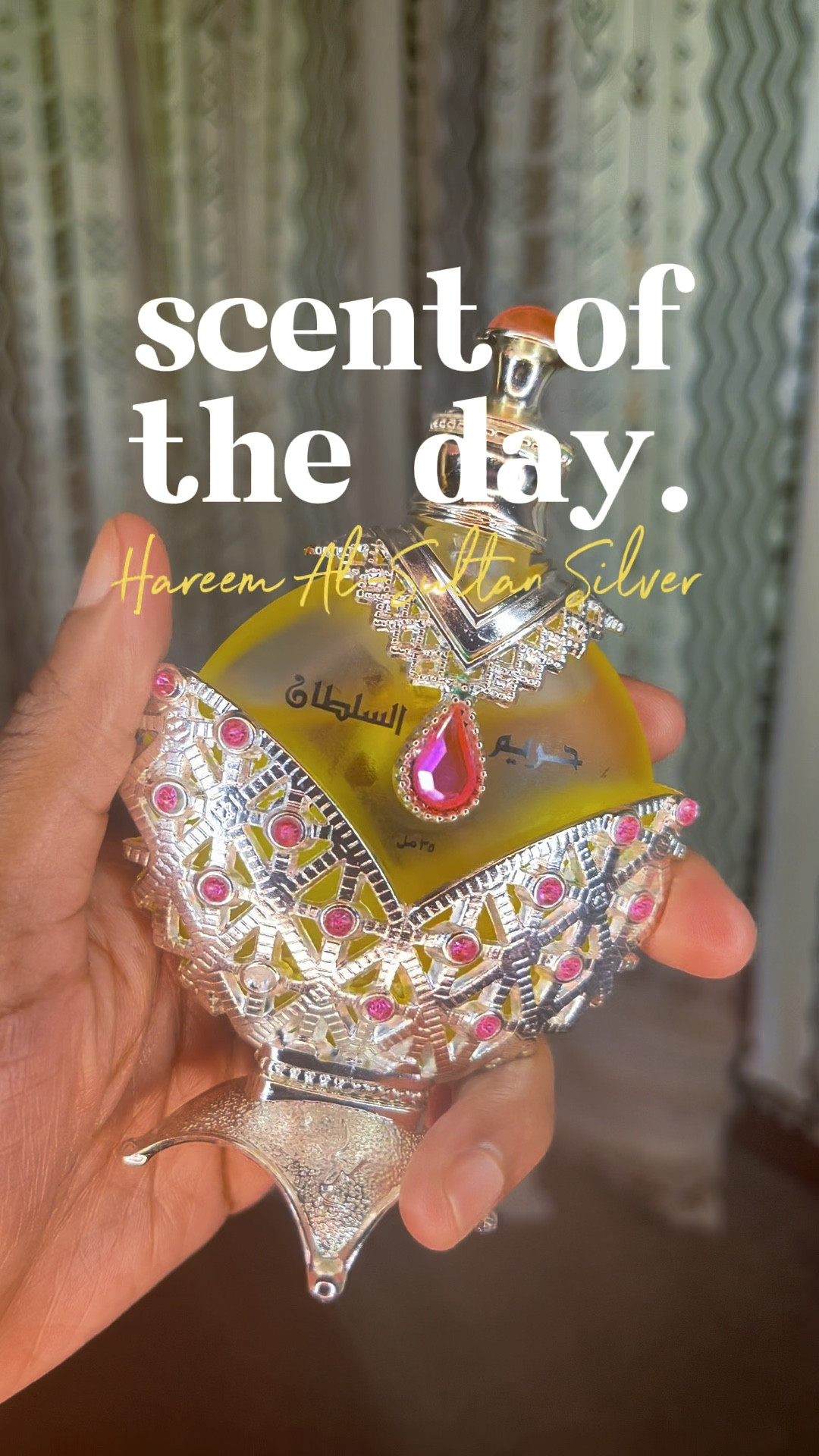 Scent of the Day feat. Hareem Al Sultan Silver by Khadlaj Perfumes 🫶🏾🩷 

the notes are: (top) apple, black currant + nectarine (middle) gardenia, Lilly-of-the-valley, freesia and jasmine (base) amber, patchouli, vanilla, musk + sandalwood 


#LTKVideo #LTKFindsUnder50 #LTKBeauty