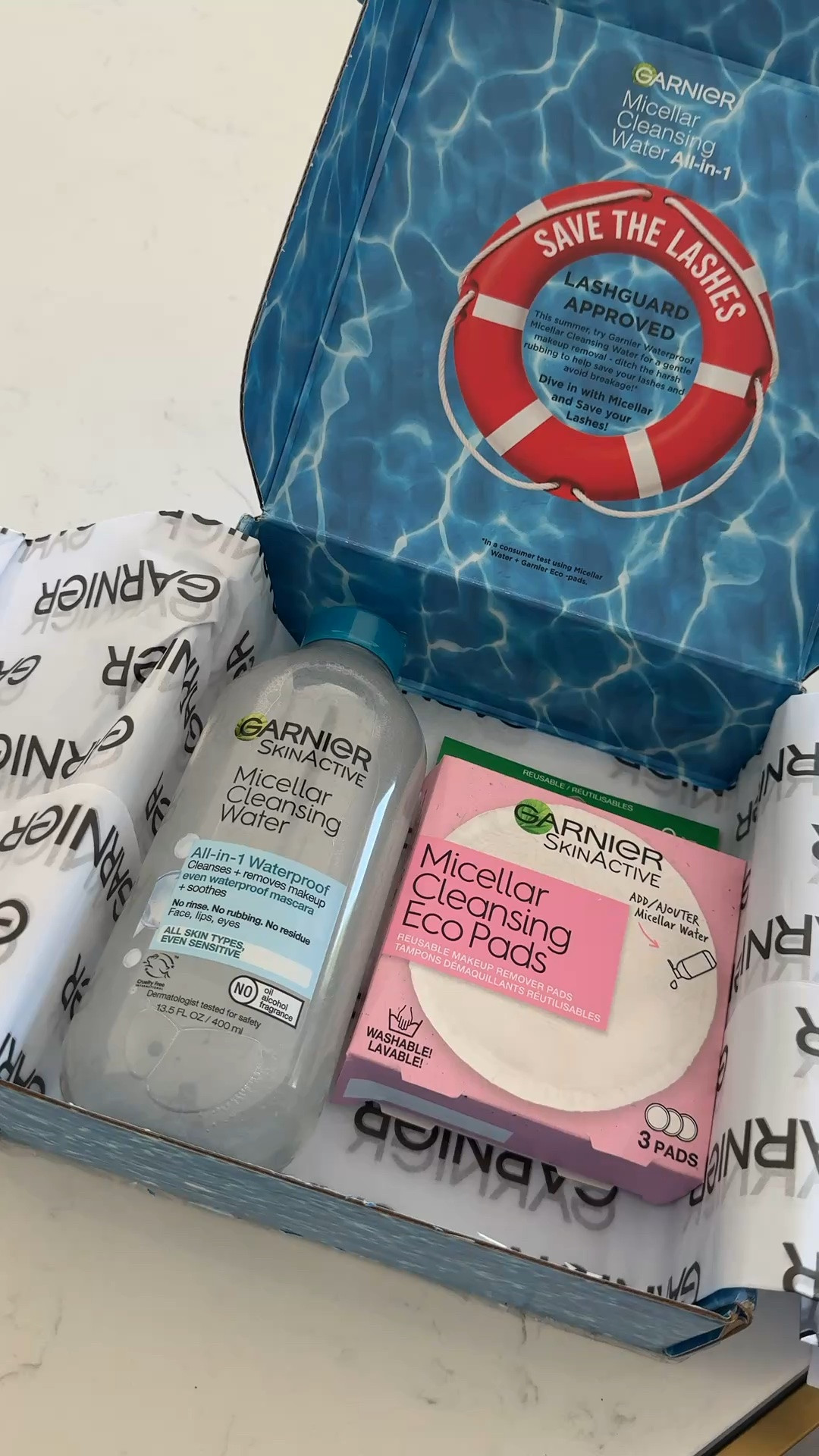 A little beauty mail just arrived. 💙✨

As someone who wears waterproof mascara almost every day, removing it without tugging or damaging my lashes is non-negotiable. Garnier’s Waterproof Micellar Cleansing Water is designed to dissolve makeup gently—no harsh rubbing required—and I love that it pairs with reusable Eco Pads for a more sustainable routine.

I’m excited to put this to the test and see if it lives up to the promise of “saving the lashes.” 👀

I’ll be sharing my honest thoughts after I’ve had a chance to use it for a few weeks. Have you tried Garnier Micellar Water before?

#GarnierPartner #PRGift #BeautyRoutine #MicellarWater #SkincareRoutine