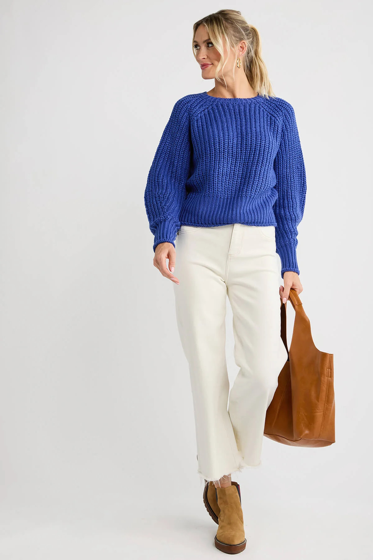 RD Style Hifza Long Raglan Sleeve Crew Neck Pullover | Social Threads