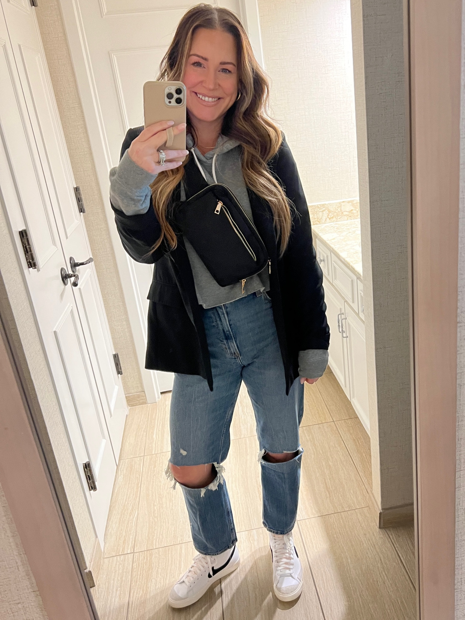 Fanny pack 

#LTKstyletip