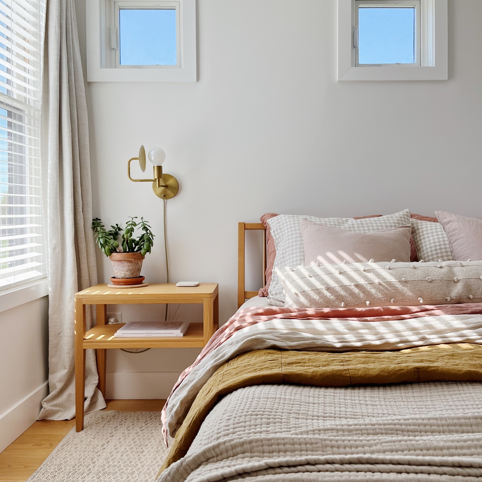 Switching up bedding for the seasons is my love language. ✨